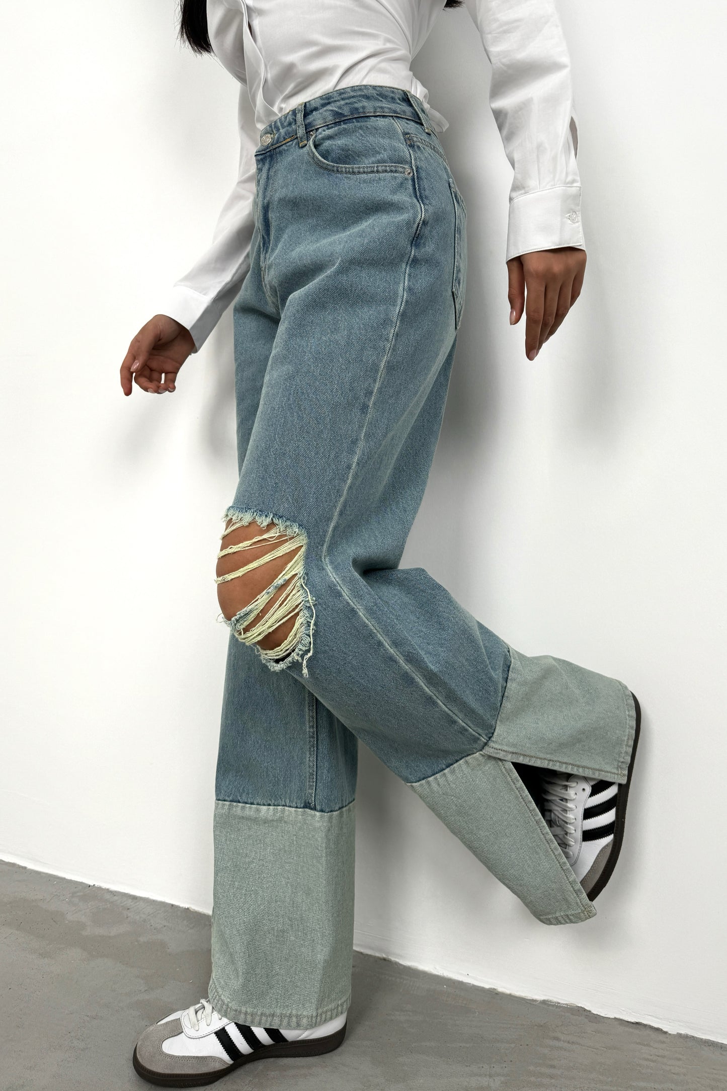 DENIM SPLIT JEANS