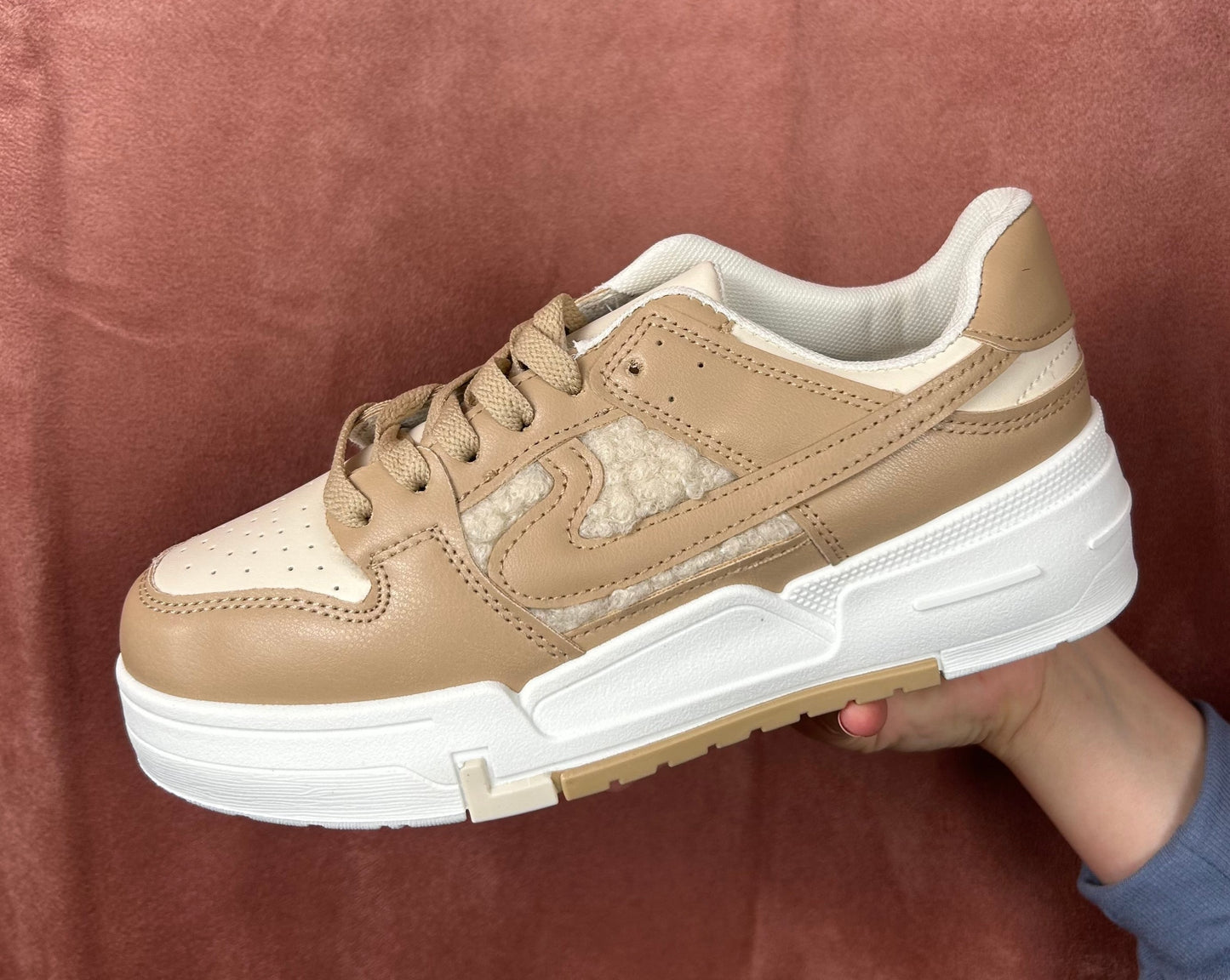TEDDY SNEAKERS (BEIGE)