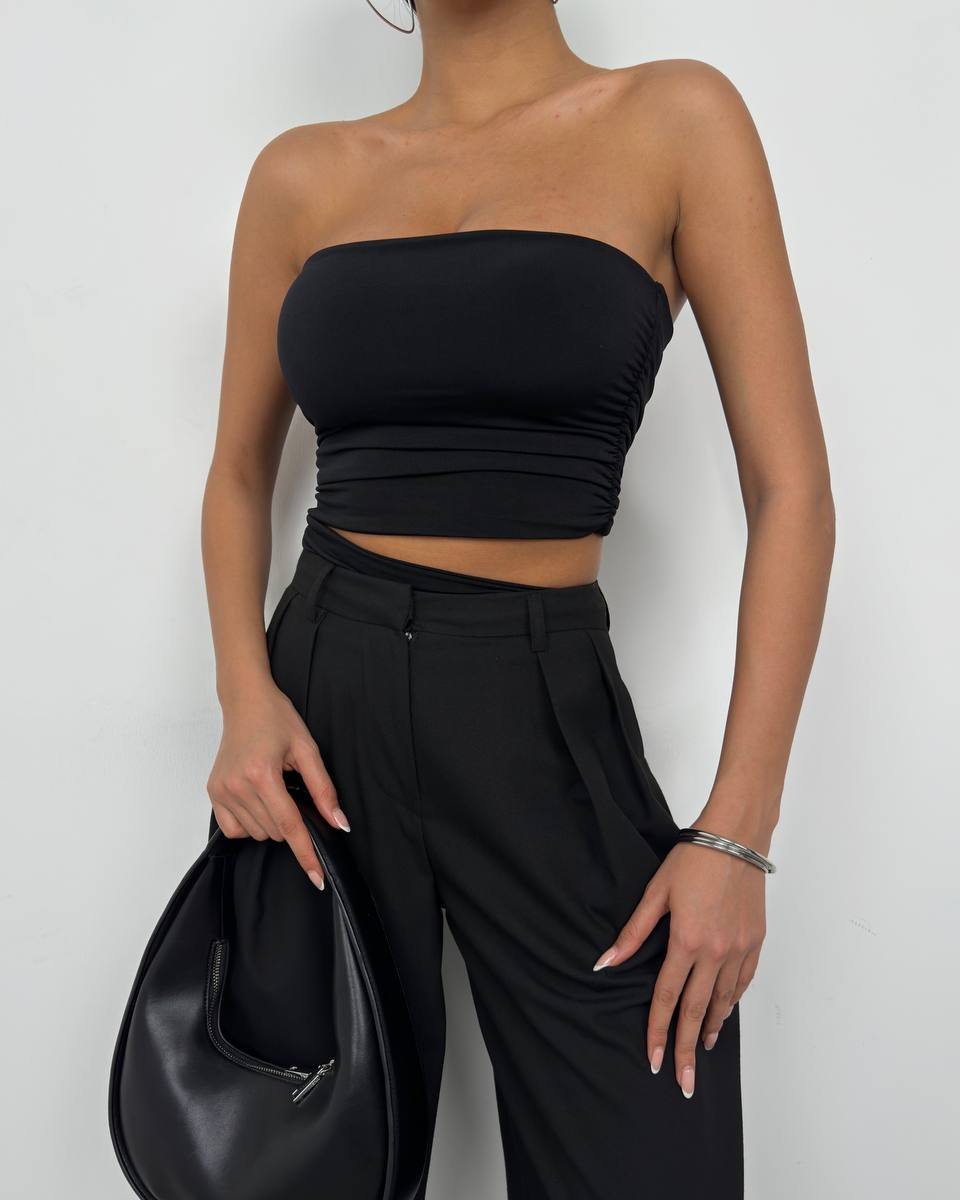 ACY TOP (ZWART)