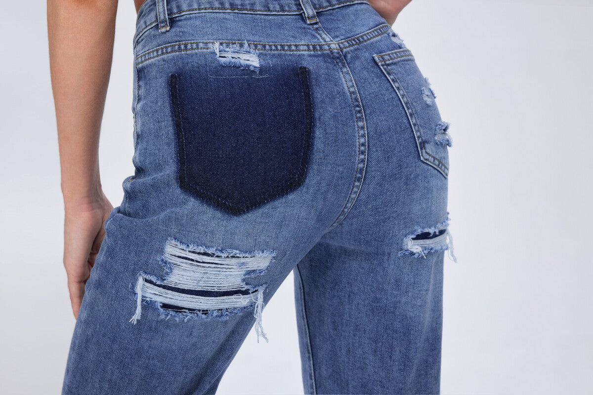 RIPPED BUM JEANS